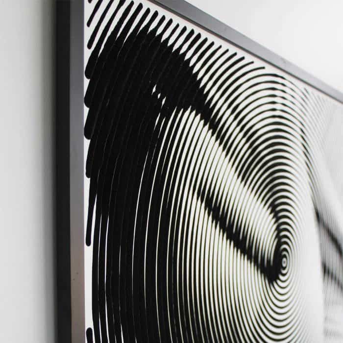 Halftone-Woman