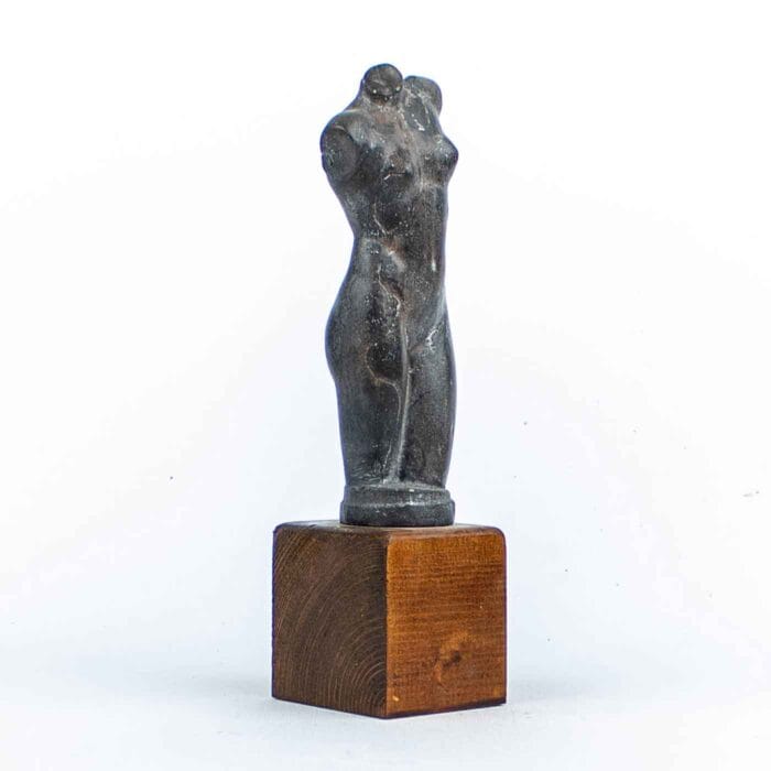 Statue - Female body