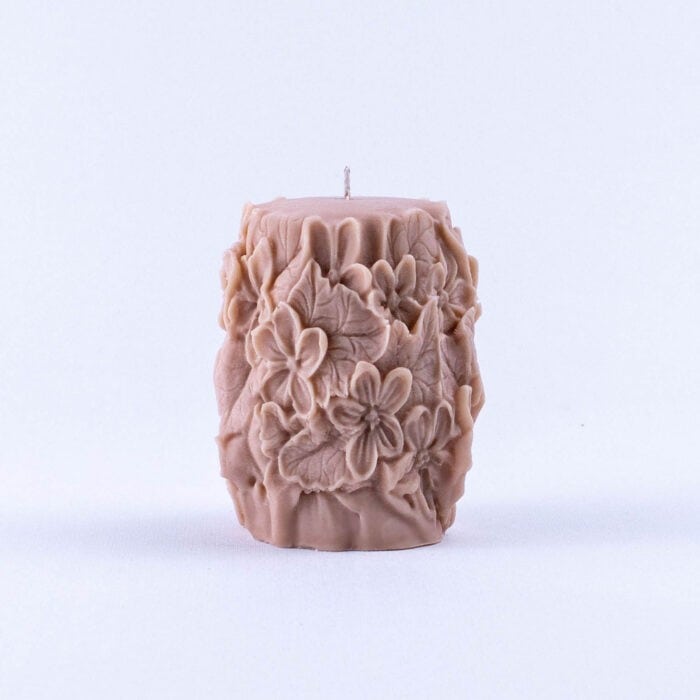 Soy Candle of female head - Image 4