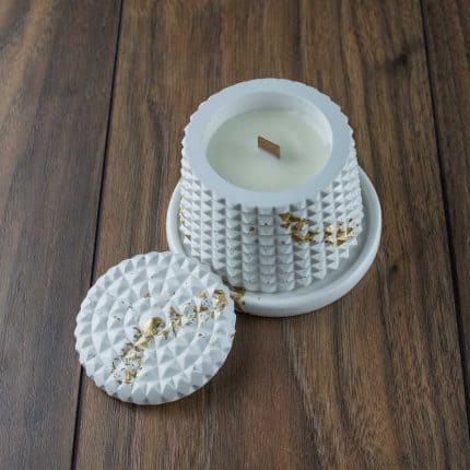 Scented-Candle-in-gypsum-pot