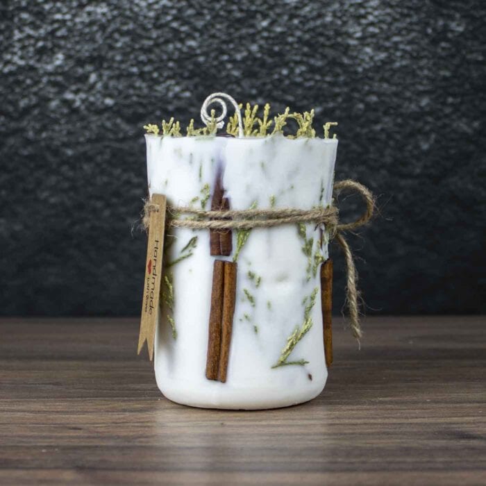 Christmas Botanical Soy Candle with cinnamon (8x8x11cm) - Image 3