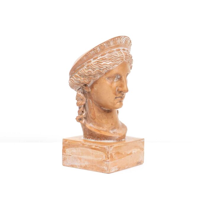 Statue of Greek goddess Hera