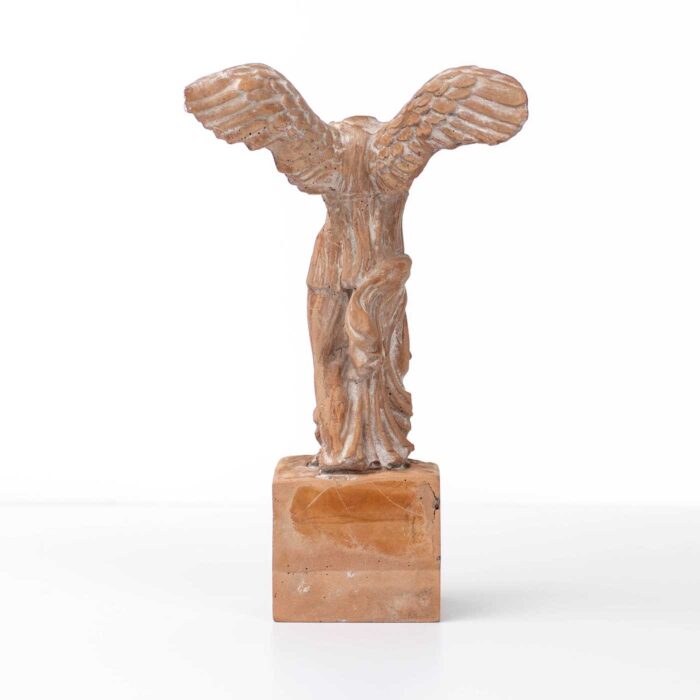 Statue – Nike of Samothrace