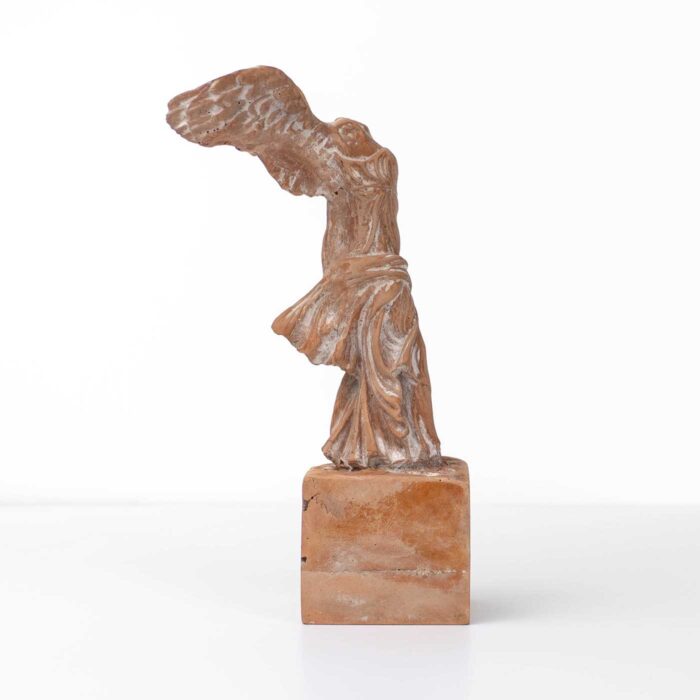 Statue – Nike of Samothrace