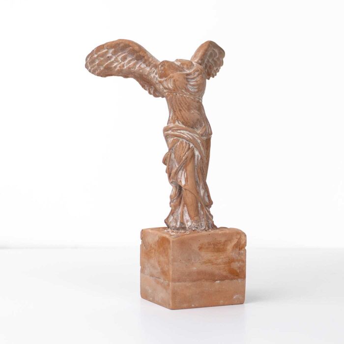Statue – Nike of Samothrace