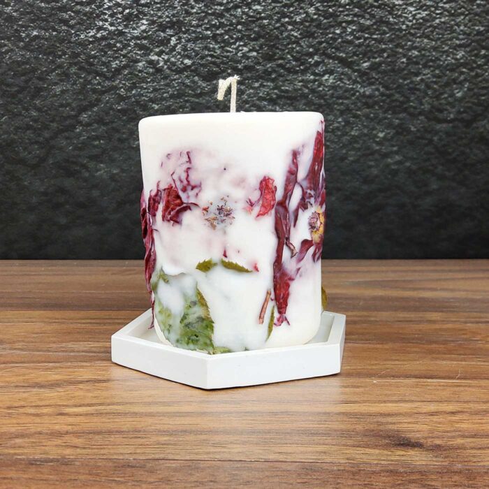 Botanical Soy Candle with dried Roses