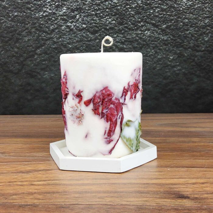 Botanical Soy Candle with dried Roses