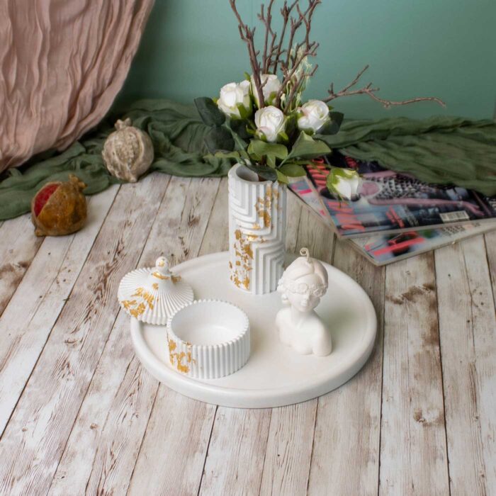 set of tray vase soy candle